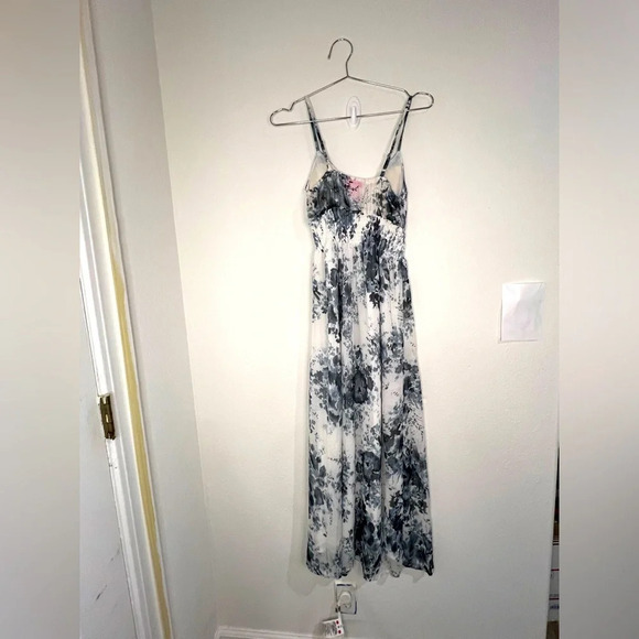She’s Cool Blue & Grey Floral Pattern with White Adjustable Strap Maxi Dress - Picture 6 of 9
